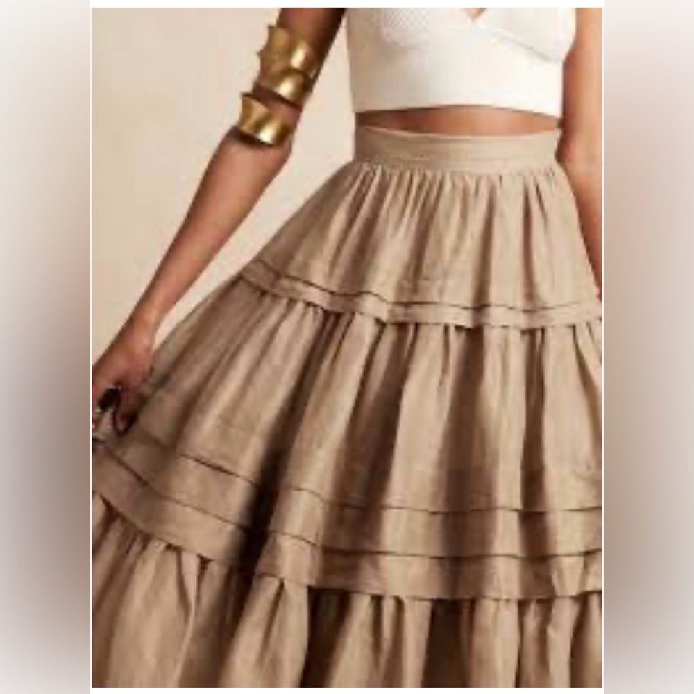 Banana Republic Solstice Ramie Tiered Maxi Skirt. Size 6T. NWT